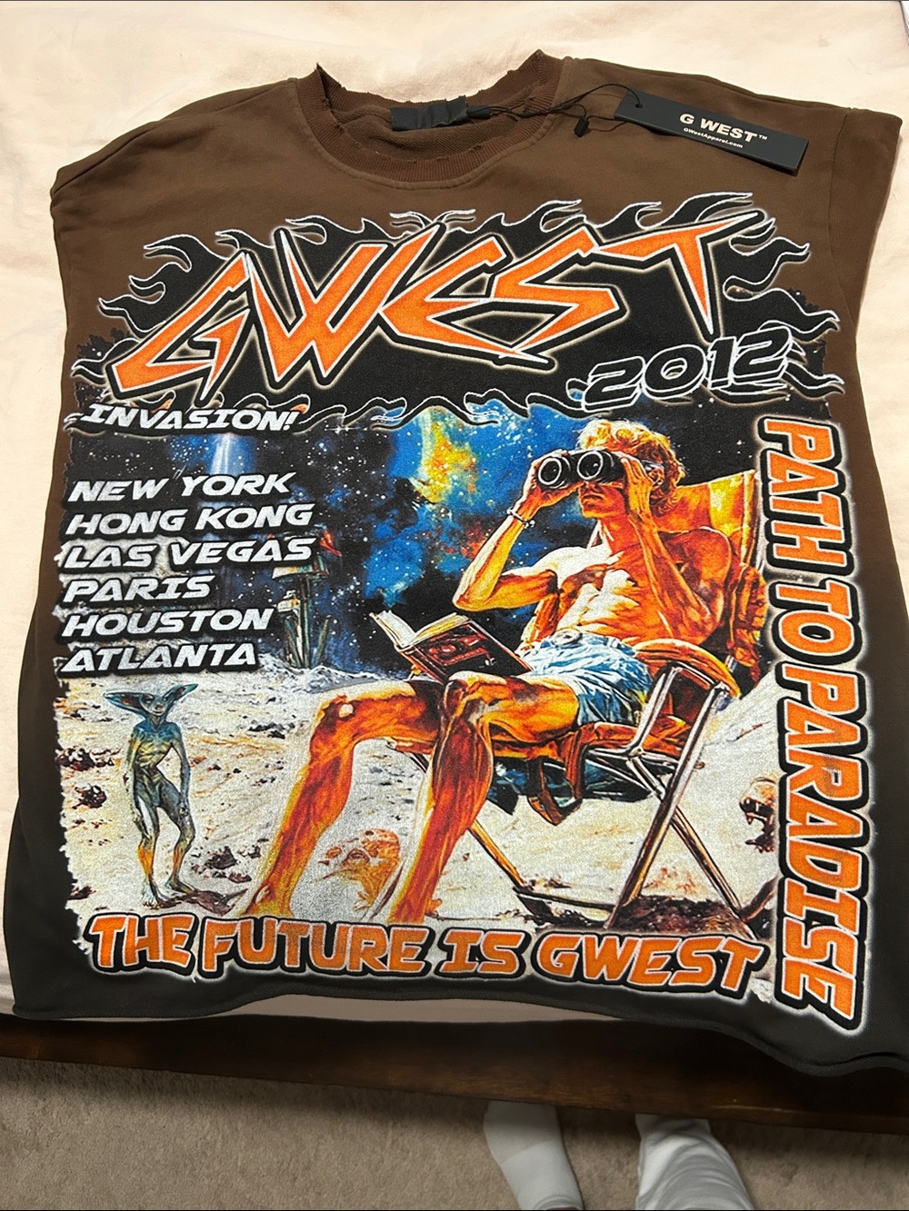 G West T-shirt Size XL